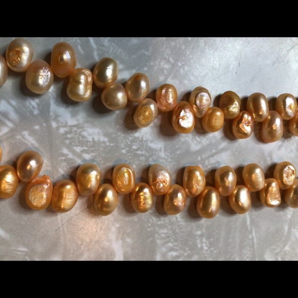 Fresh water pearls light peach pearls /Swarovski crystals - Picture 7 of 12